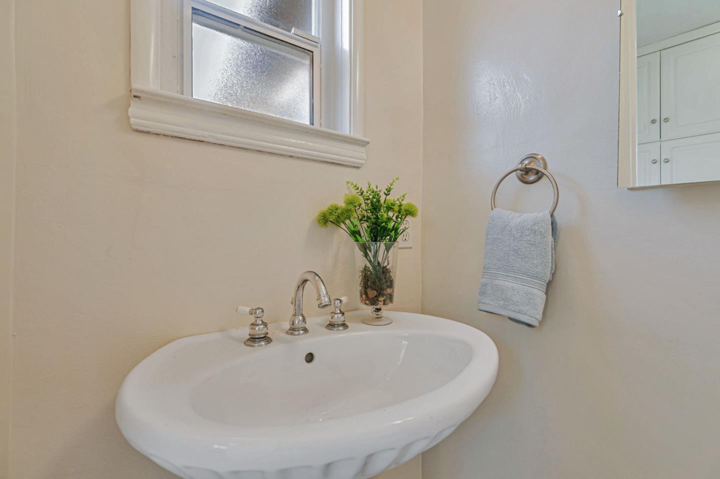 Detail Gallery Image 33 of 49 For 668 Curtner Ave, Campbell,  CA 95008 - 3 Beds | 2/1 Baths