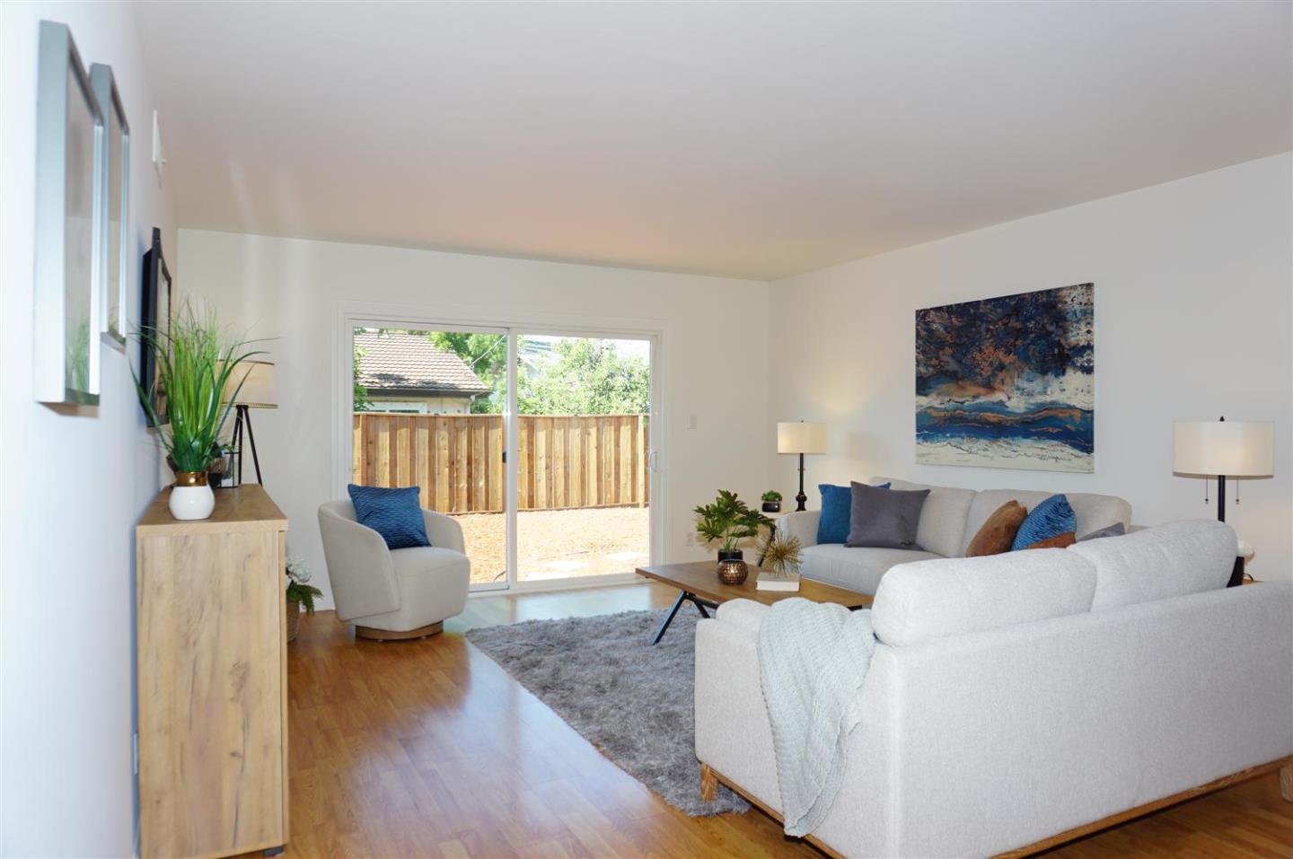 Detail Gallery Image 4 of 13 For 2375 Cabrillo Ave, Santa Clara,  CA 95050 - 3 Beds | 2 Baths