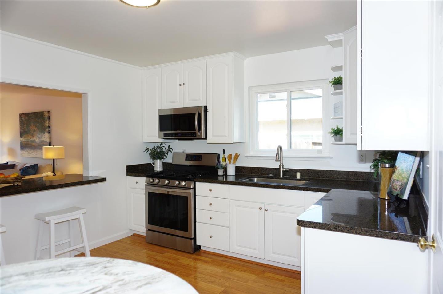 Detail Gallery Image 8 of 13 For 2375 Cabrillo Ave, Santa Clara,  CA 95050 - 3 Beds | 2 Baths
