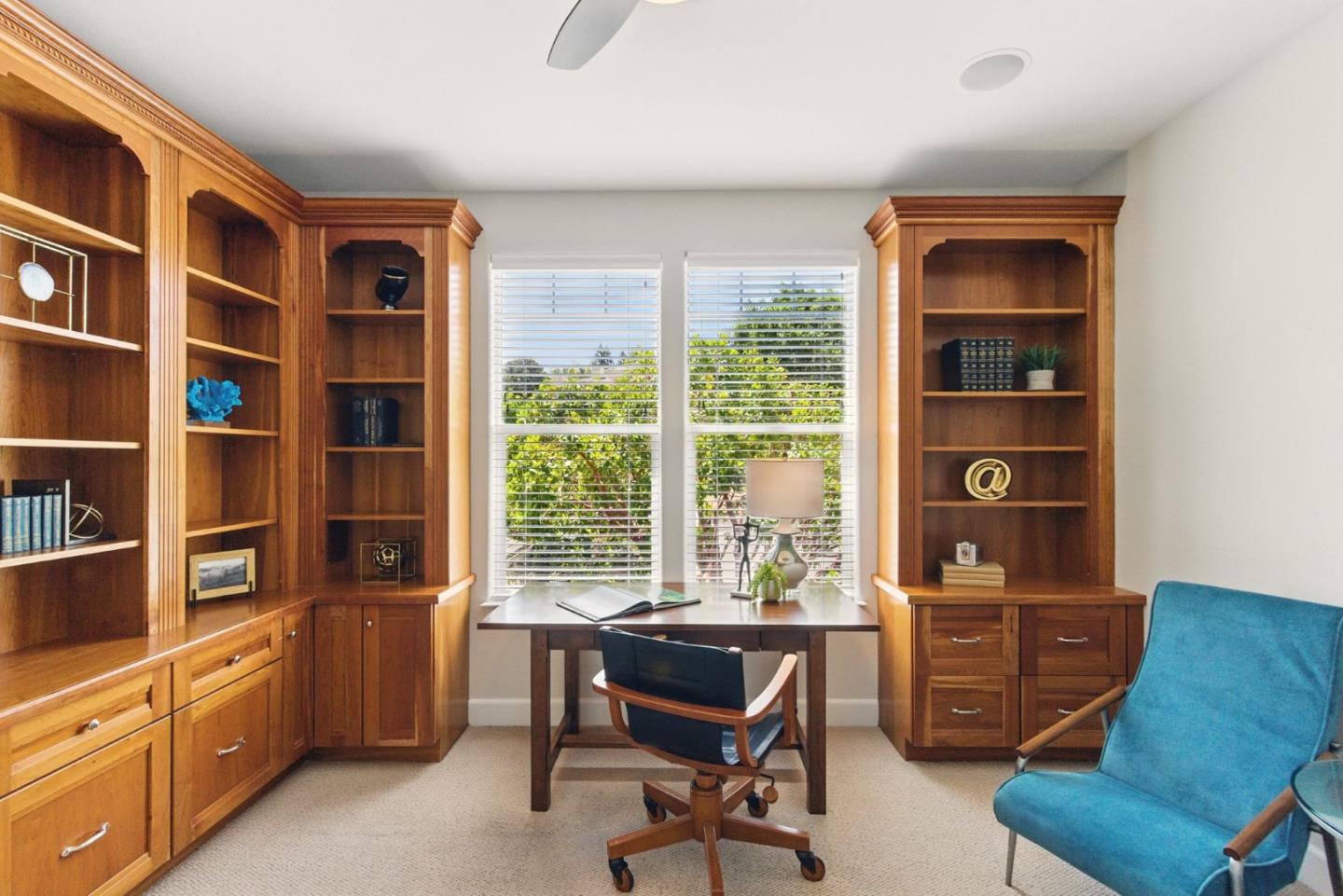 Detail Gallery Image 21 of 33 For 23 Pinnacle Dr, Petaluma,  CA 94952 - 4 Beds | 3/1 Baths