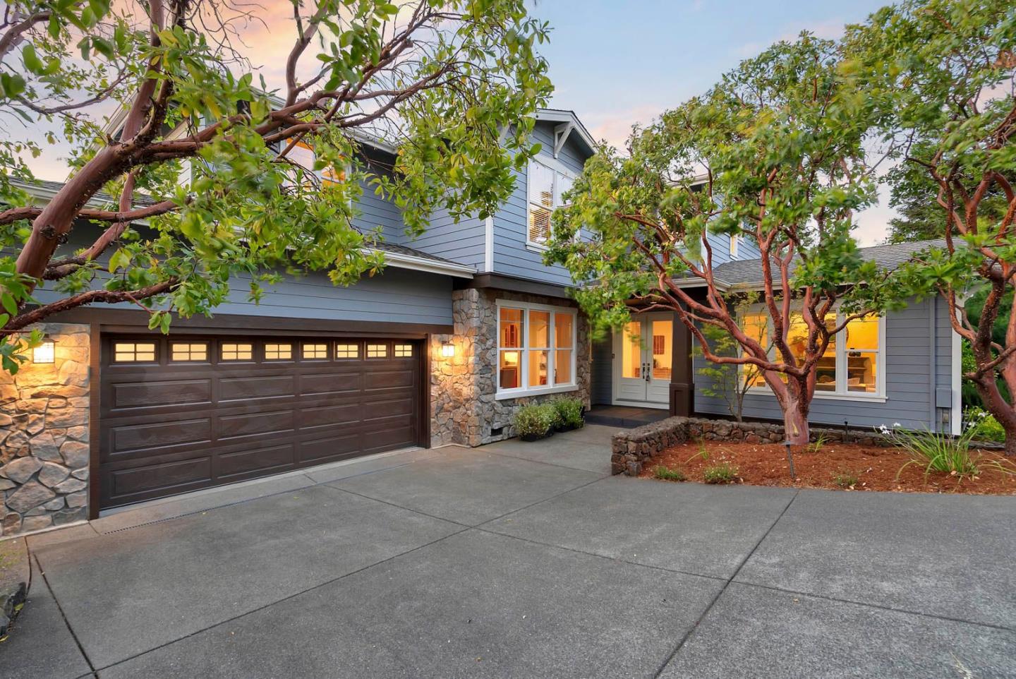 Detail Gallery Image 3 of 33 For 23 Pinnacle Dr, Petaluma,  CA 94952 - 4 Beds | 3/1 Baths