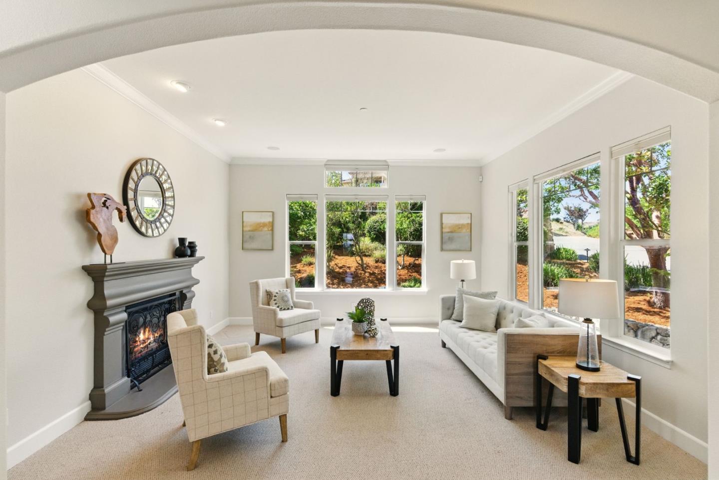Detail Gallery Image 5 of 33 For 23 Pinnacle Dr, Petaluma,  CA 94952 - 4 Beds | 3/1 Baths
