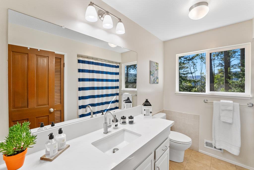 Detail Gallery Image 14 of 42 For 24 Terrace Way, Felton,  CA 95018 - 4 Beds | 3 Baths