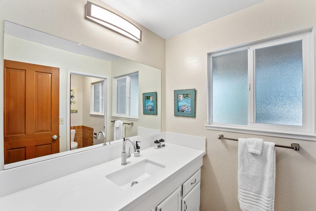Detail Gallery Image 17 of 42 For 24 Terrace Way, Felton,  CA 95018 - 4 Beds | 3 Baths