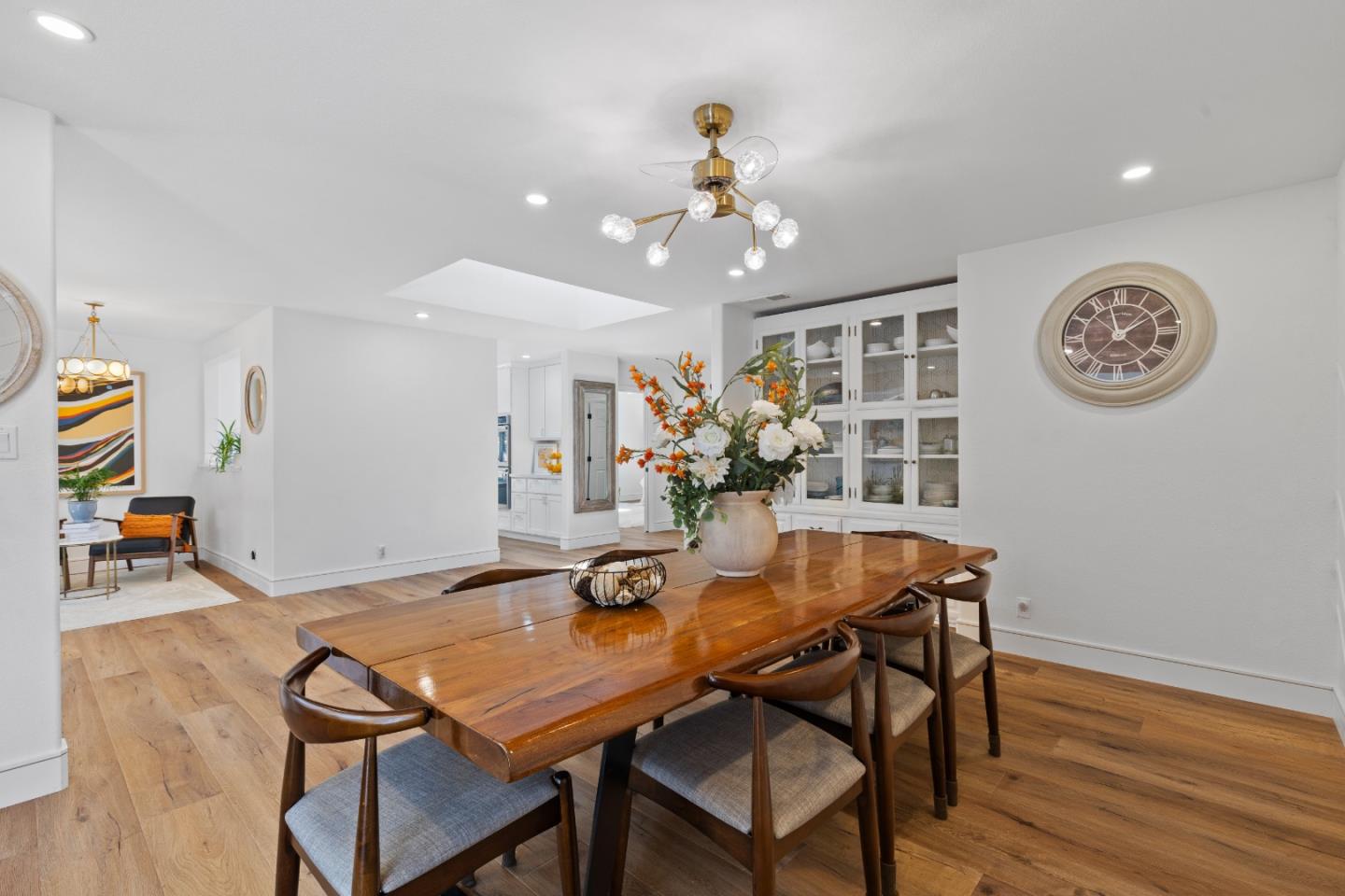 Detail Gallery Image 13 of 41 For 1504 Shaw Dr, San Jose,  CA 95118 - 4 Beds | 2/1 Baths