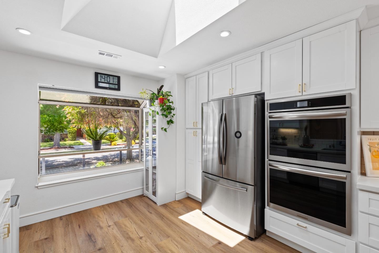 Detail Gallery Image 18 of 41 For 1504 Shaw Dr, San Jose,  CA 95118 - 4 Beds | 2/1 Baths