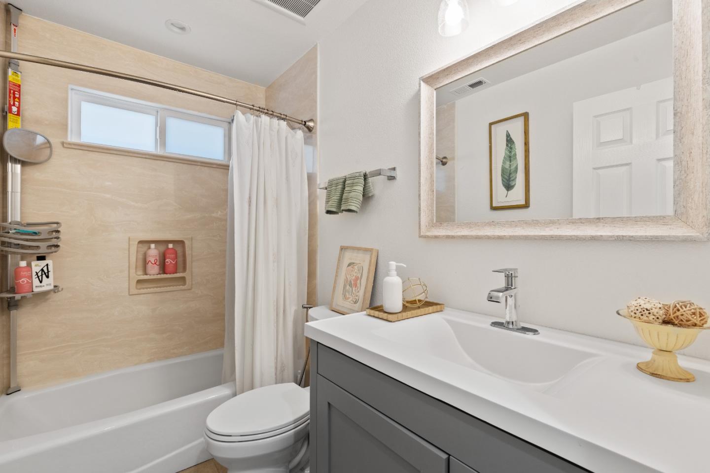 Detail Gallery Image 28 of 41 For 1504 Shaw Dr, San Jose,  CA 95118 - 4 Beds | 2/1 Baths