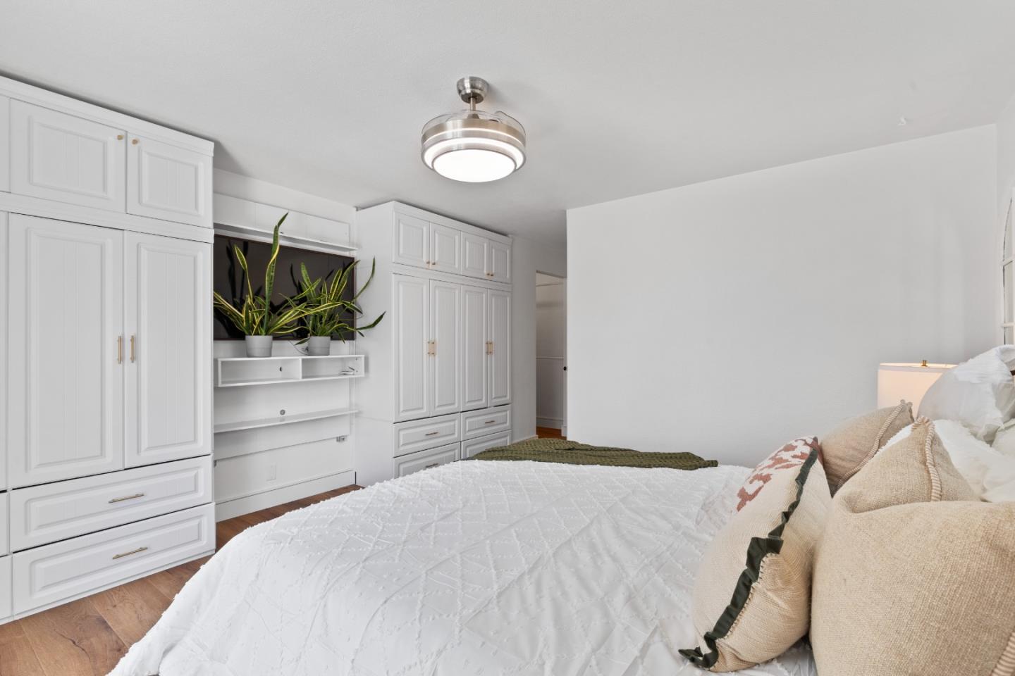 Detail Gallery Image 30 of 41 For 1504 Shaw Dr, San Jose,  CA 95118 - 4 Beds | 2/1 Baths
