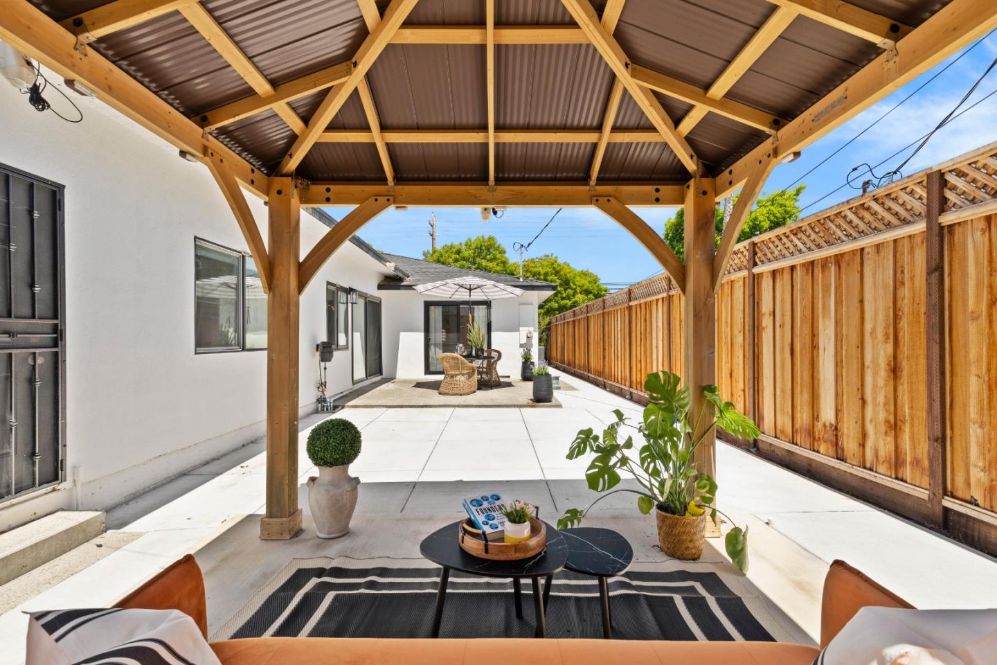 Detail Gallery Image 37 of 41 For 1504 Shaw Dr, San Jose,  CA 95118 - 4 Beds | 2/1 Baths