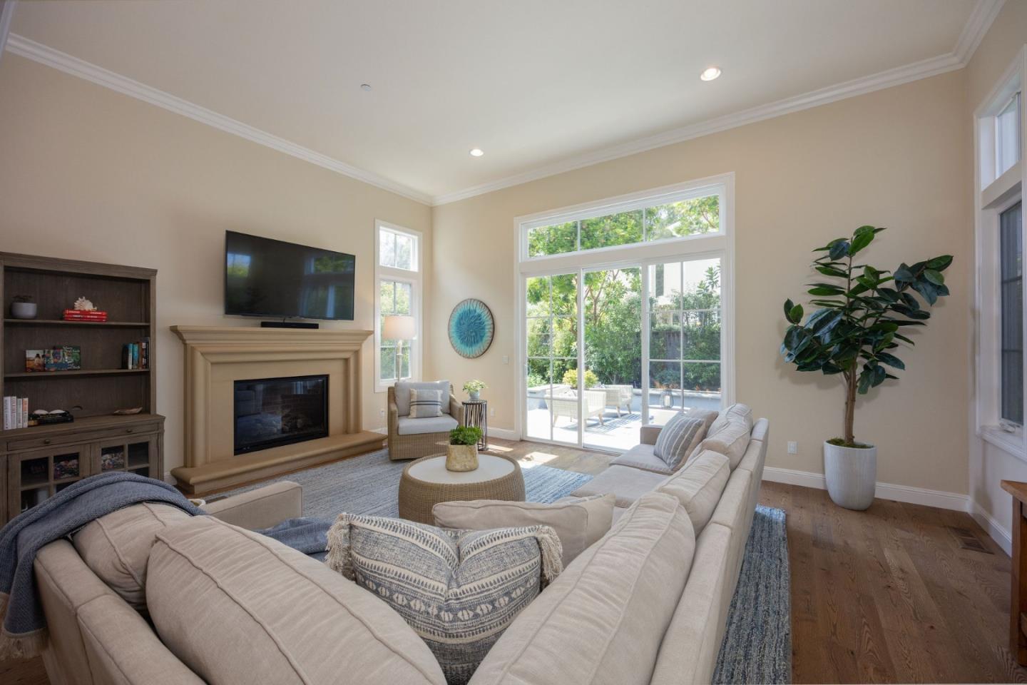 Detail Gallery Image 15 of 67 For 102 Carnoustie Dr, Half Moon Bay,  CA 94019 - 4 Beds | 3/1 Baths