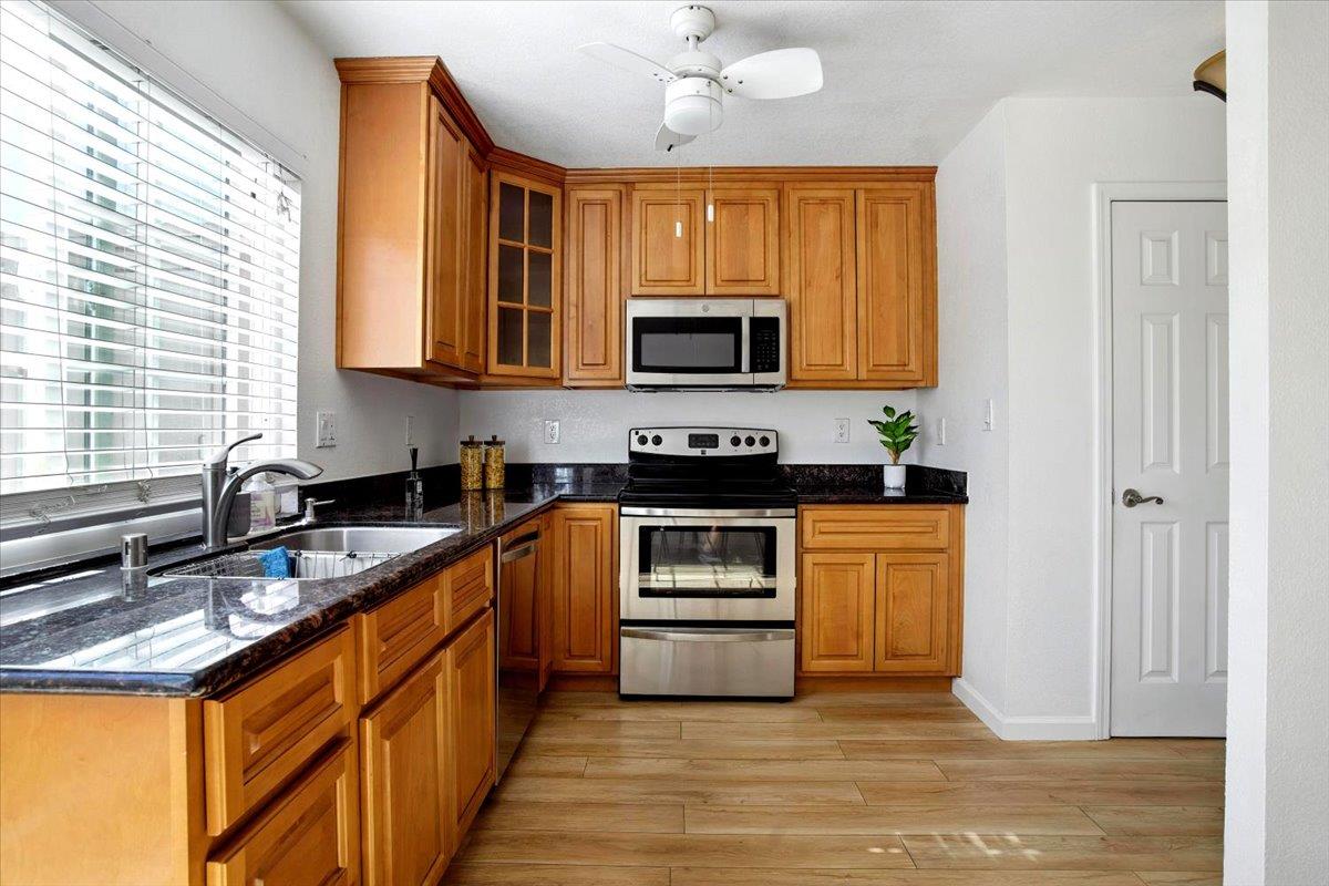 Detail Gallery Image 8 of 23 For 5484 Don Andres Way, San Jose,  CA 95123 - 2 Beds | 1/1 Baths