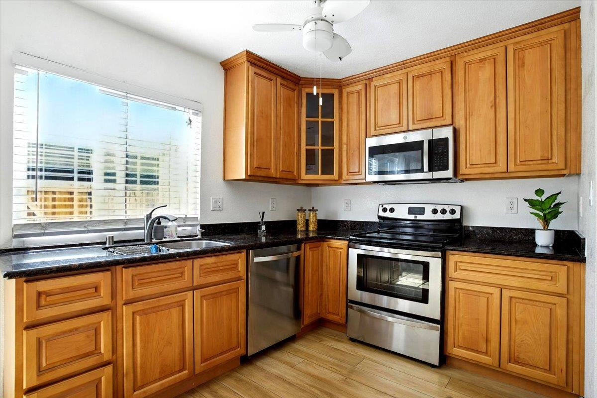 Detail Gallery Image 9 of 23 For 5484 Don Andres Way, San Jose,  CA 95123 - 2 Beds | 1/1 Baths