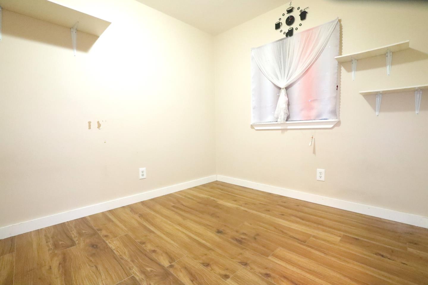 Detail Gallery Image 10 of 15 For 2855 Senter Rd #10,  San Jose,  CA 95111 - 1 Beds | 1 Baths