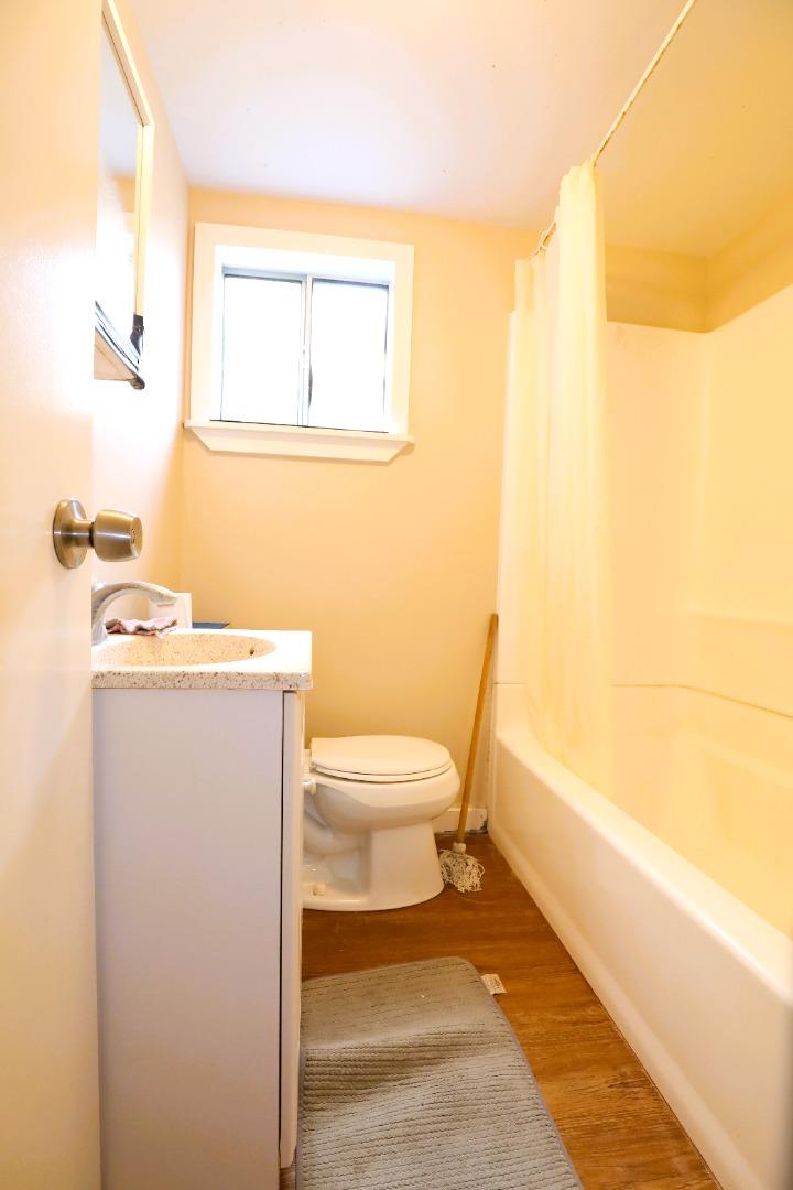 Detail Gallery Image 13 of 15 For 2855 Senter Rd #10,  San Jose,  CA 95111 - 1 Beds | 1 Baths
