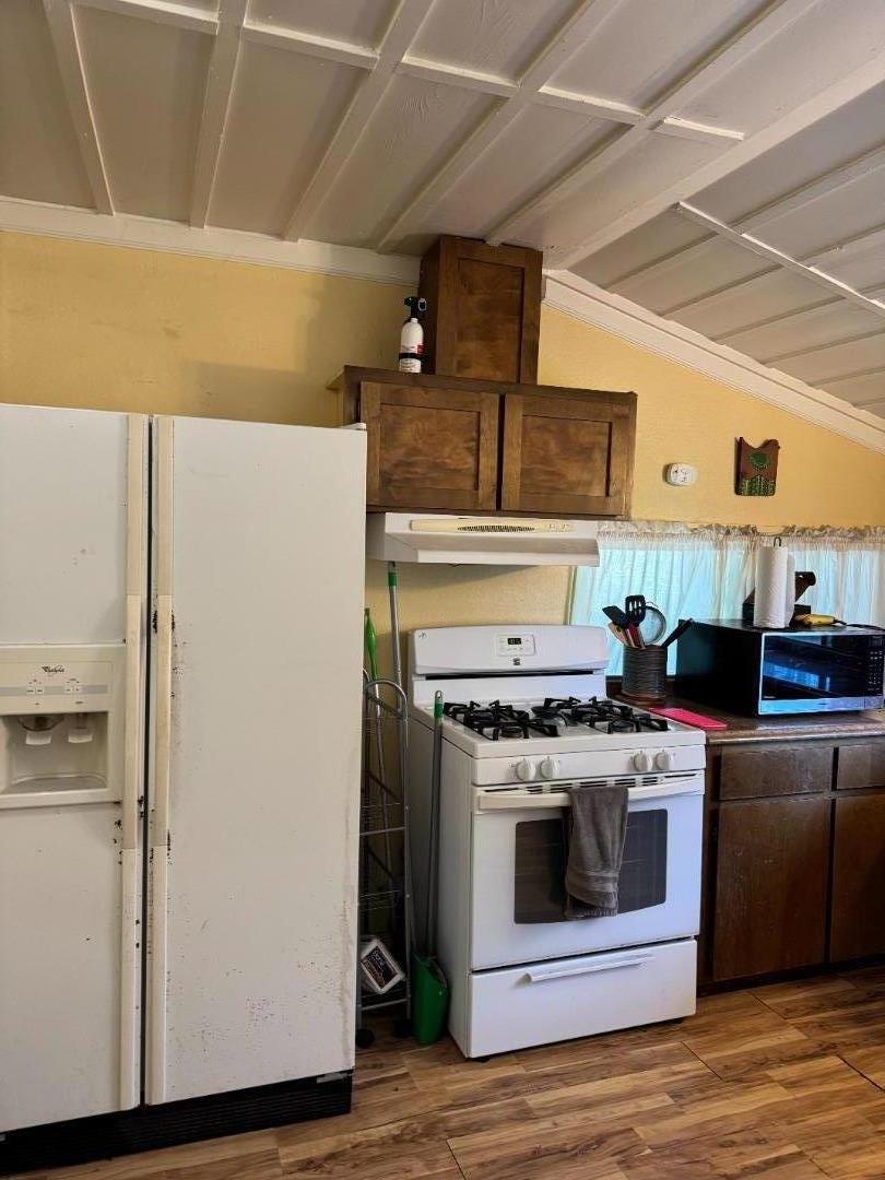Detail Gallery Image 9 of 22 For 17 Mound Ave, Mount Hermon,  CA 95041 - 2 Beds | 1 Baths