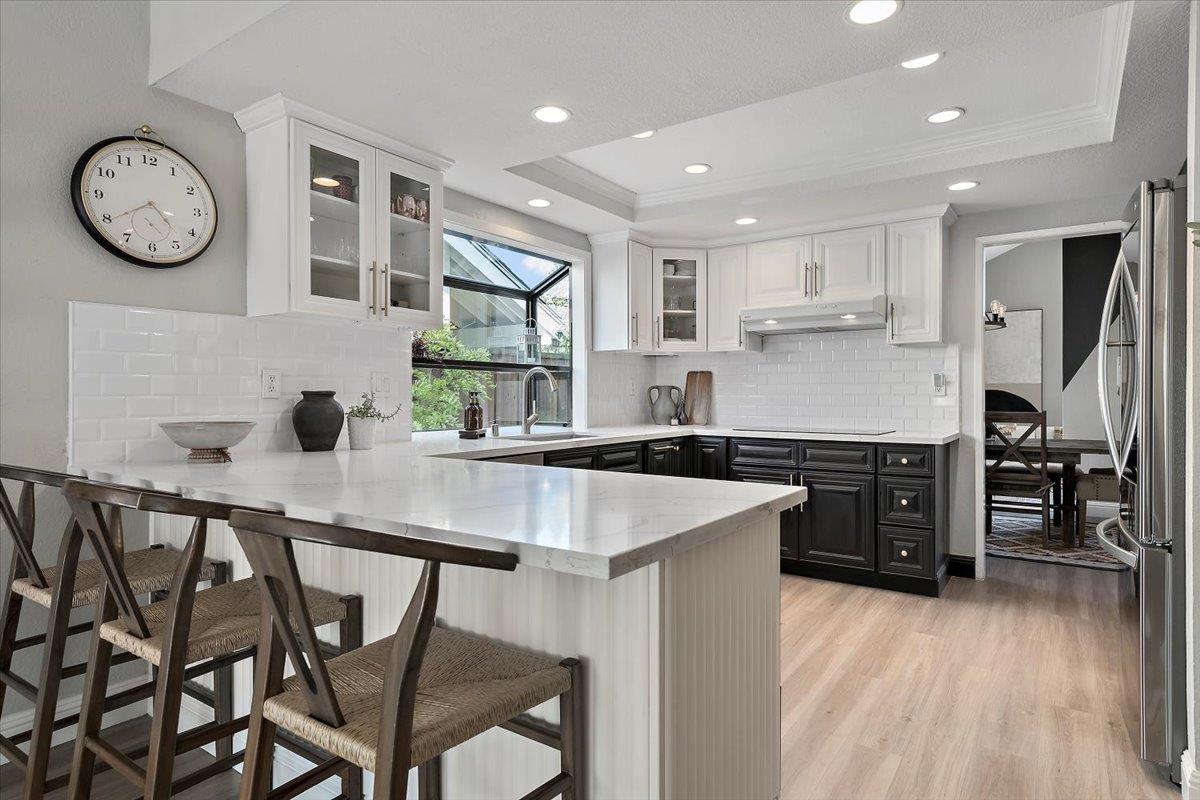 Detail Gallery Image 5 of 16 For 4057 Halkins Dr, San Jose,  CA 95124 - 4 Beds | 2 Baths