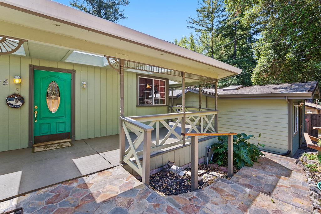 Detail Gallery Image 33 of 44 For 475 Riverview Dr, Boulder Creek,  CA 95006 - 5 Beds | 3 Baths