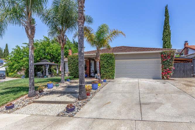 Detail Gallery Image 6 of 42 For 3197 Knightswood Way, San Jose,  CA 95148 - 4 Beds | 2 Baths