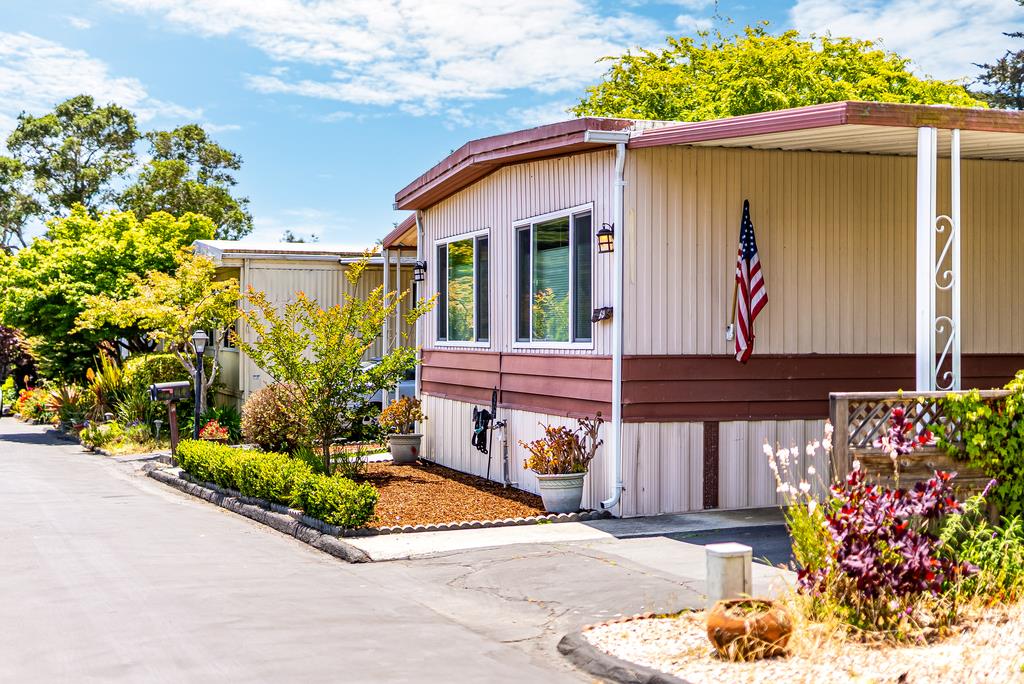 Detail Gallery Image 32 of 35 For 60 Pepperwood Way #60,  Soquel,  CA 95073 - 2 Beds | 2 Baths