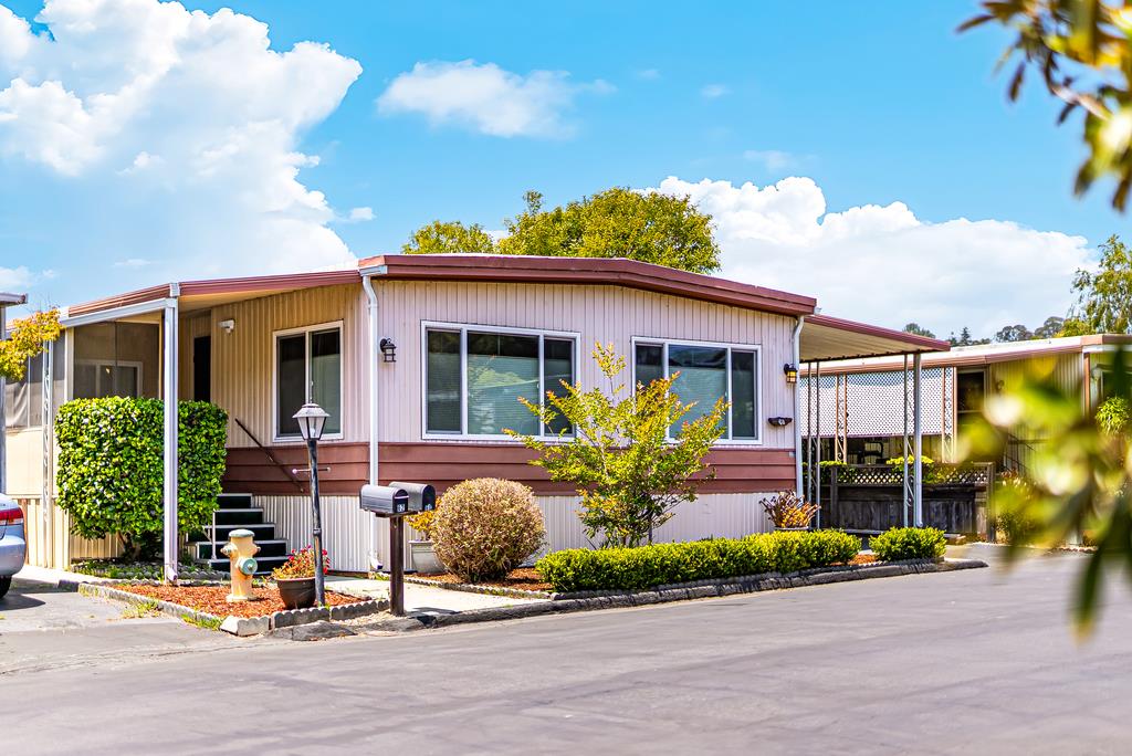 Detail Gallery Image 33 of 35 For 60 Pepperwood Way #60,  Soquel,  CA 95073 - 2 Beds | 2 Baths