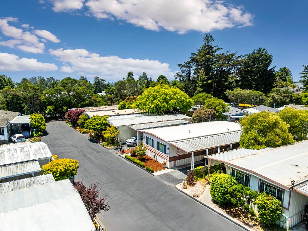 Detail Gallery Image 34 of 35 For 60 Pepperwood Way #60,  Soquel,  CA 95073 - 2 Beds | 2 Baths