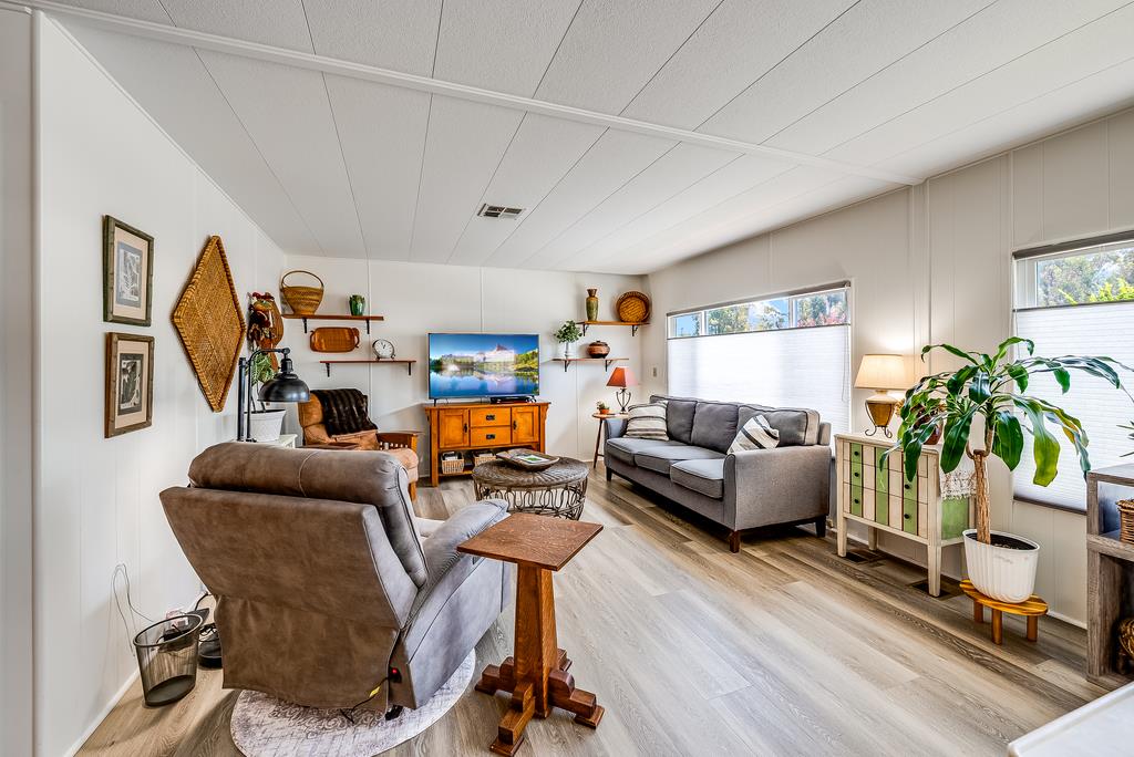 Detail Gallery Image 8 of 35 For 60 Pepperwood Way #60,  Soquel,  CA 95073 - 2 Beds | 2 Baths
