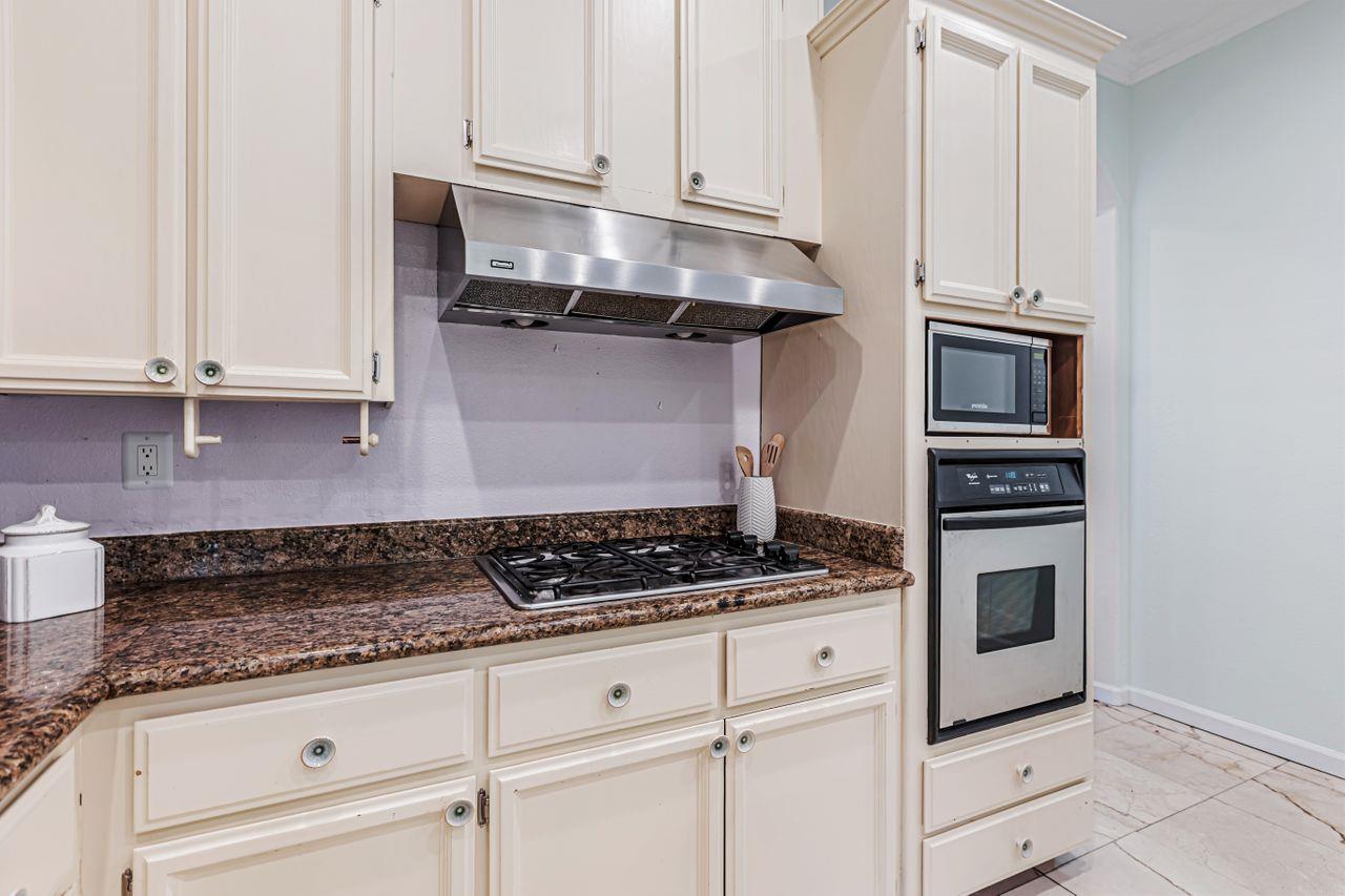 Detail Gallery Image 10 of 33 For 124 S 24th St, San Jose,  CA 95116 - 3 Beds | 2 Baths