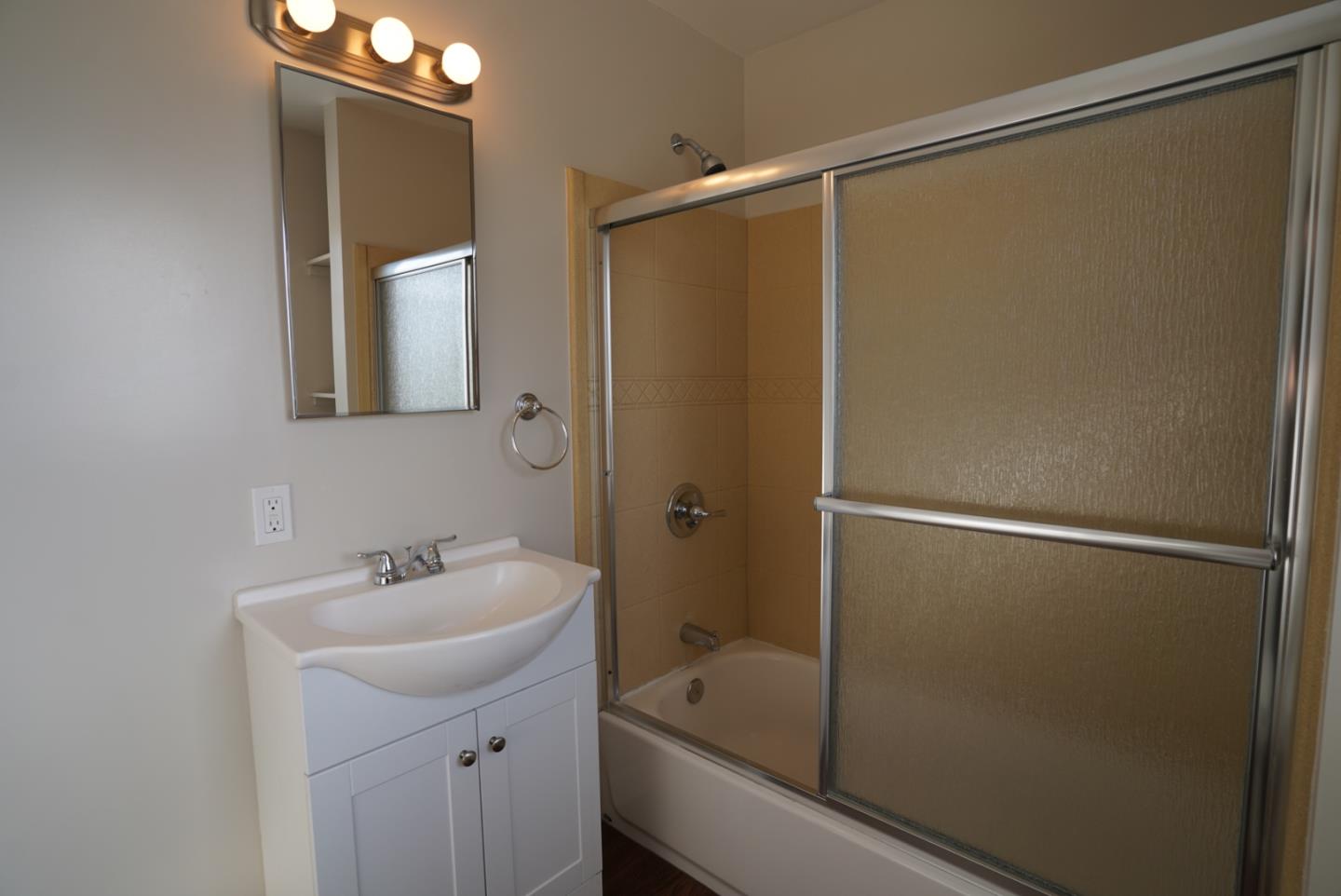 Detail Gallery Image 17 of 25 For 647 N San Pedro St, San Jose,  CA 95110 - – Beds | – Baths