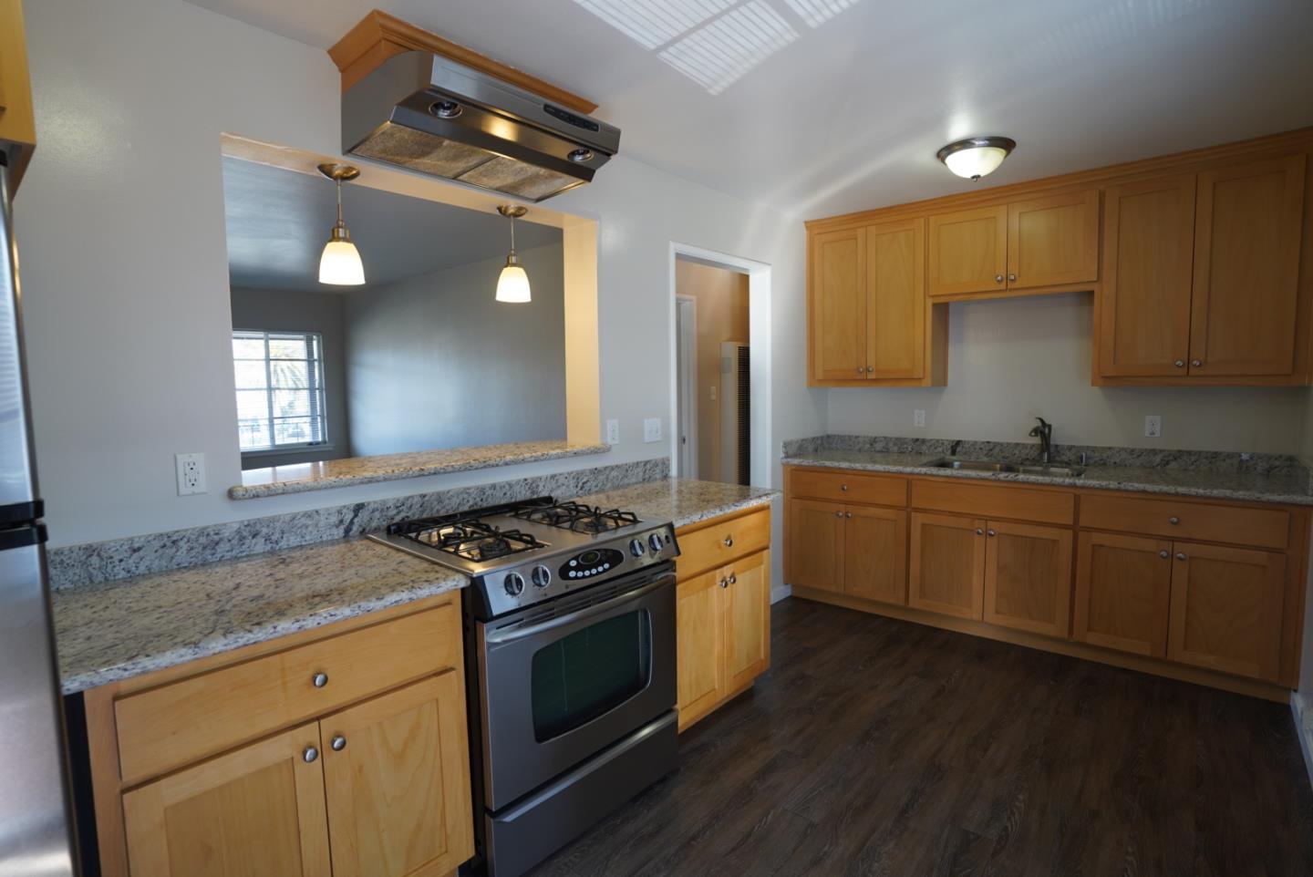 Detail Gallery Image 20 of 25 For 647 N San Pedro St, San Jose,  CA 95110 - – Beds | – Baths