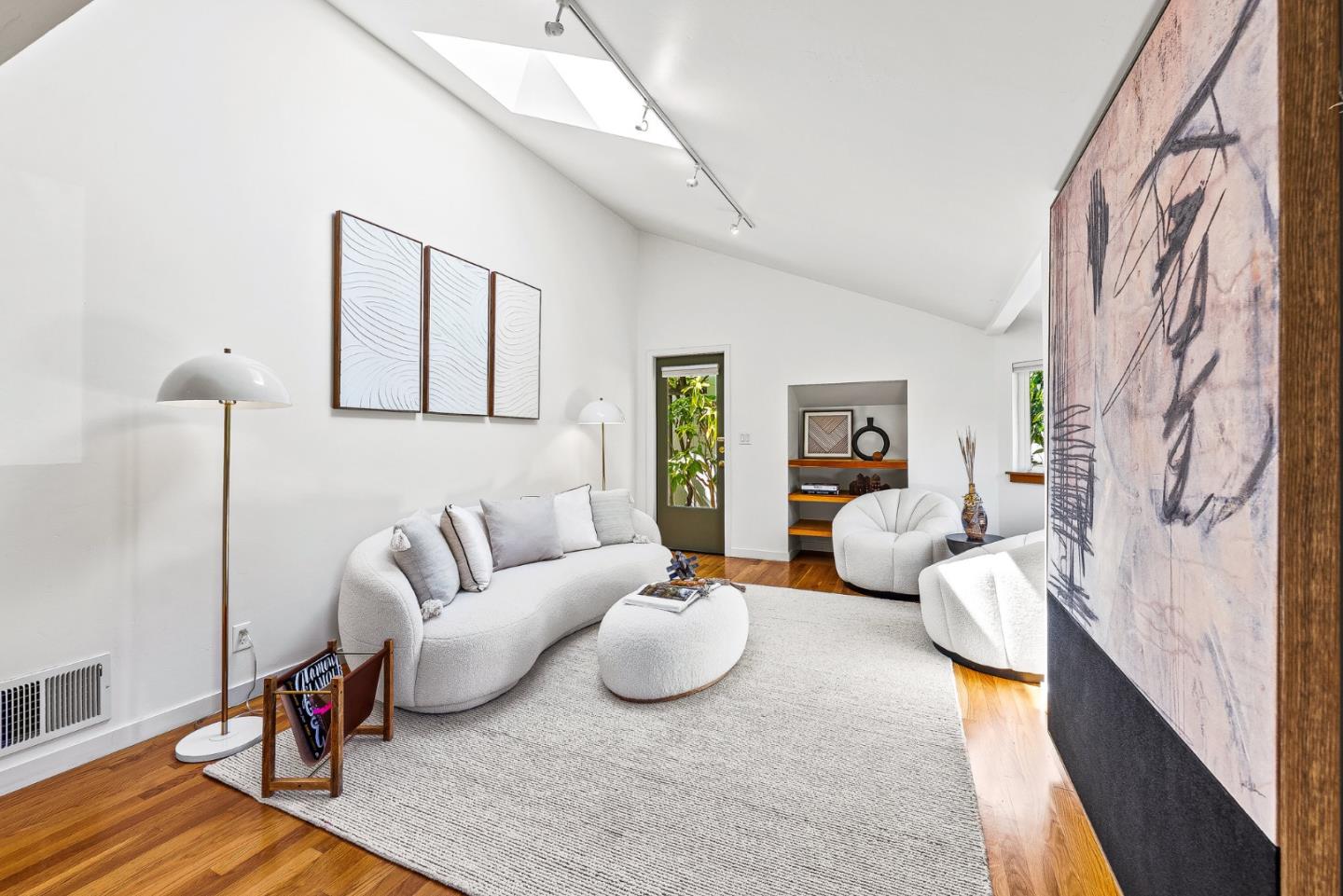 Detail Gallery Image 3 of 70 For 2801 S Main St, Soquel,  CA 95073 - 3 Beds | 3/1 Baths