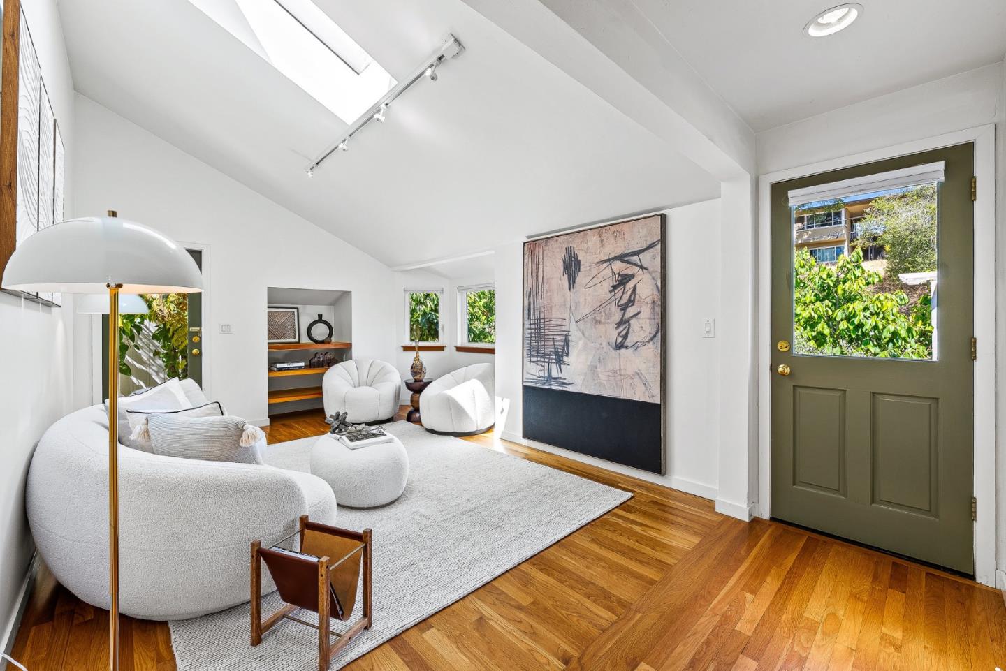 Detail Gallery Image 8 of 70 For 2801 S Main St, Soquel,  CA 95073 - 3 Beds | 3/1 Baths