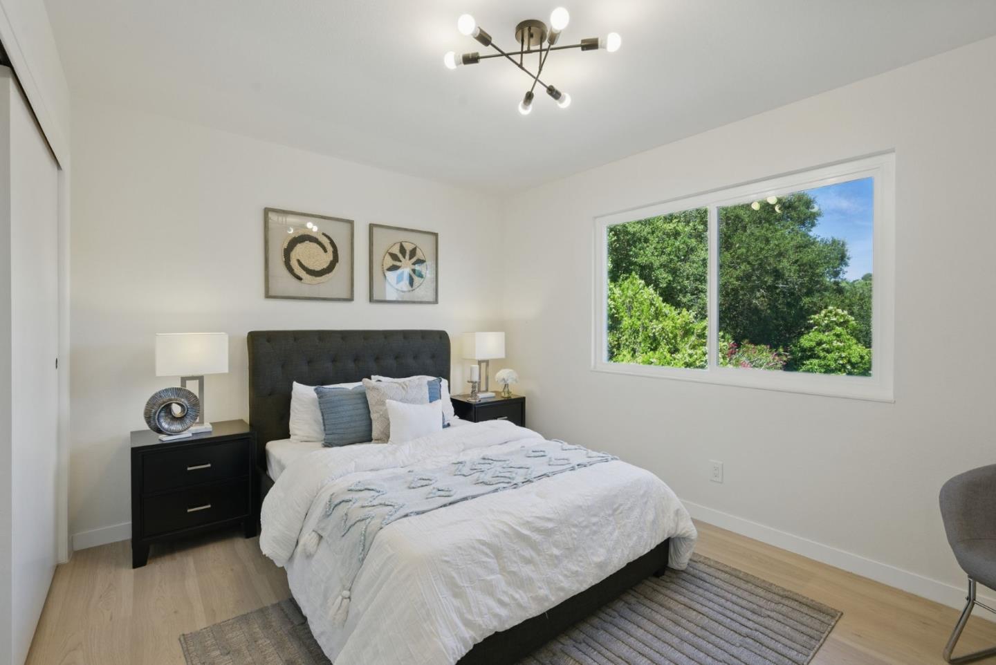 Detail Gallery Image 20 of 39 For 5657 Shadow Ridge Dr, Castro Valley,  CA 94552 - 4 Beds | 2/1 Baths
