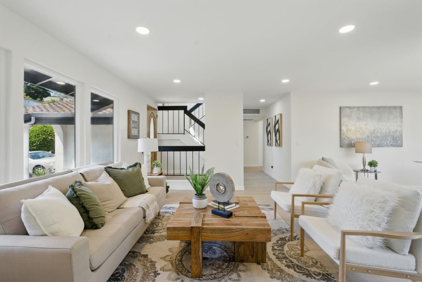 Detail Gallery Image 7 of 39 For 5657 Shadow Ridge Dr, Castro Valley,  CA 94552 - 4 Beds | 2/1 Baths
