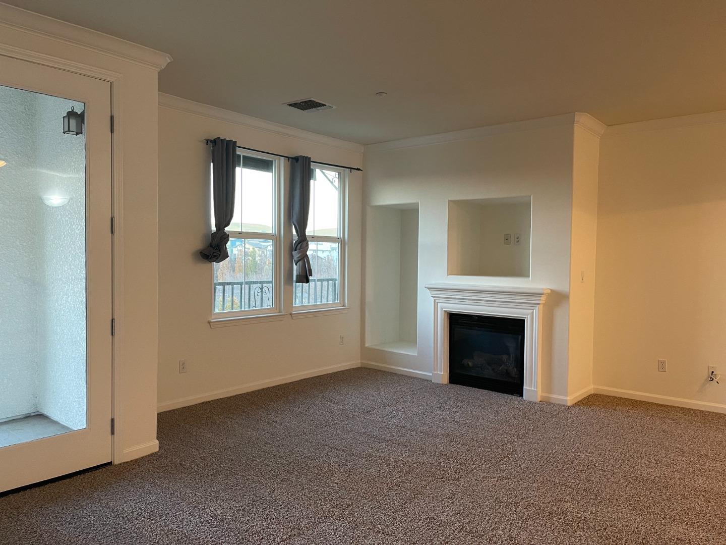 Detail Gallery Image 4 of 33 For 3290 Maguire Way #416,  Dublin,  CA 94568 - 2 Beds | 2/1 Baths