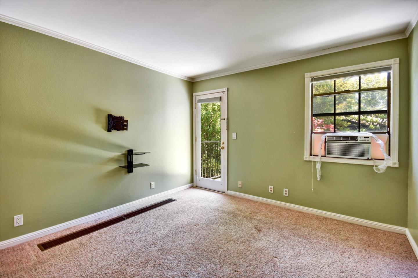 Detail Gallery Image 19 of 34 For 175 Evandale Ave #2,  Mountain View,  CA 94043 - 2 Beds | 2/1 Baths