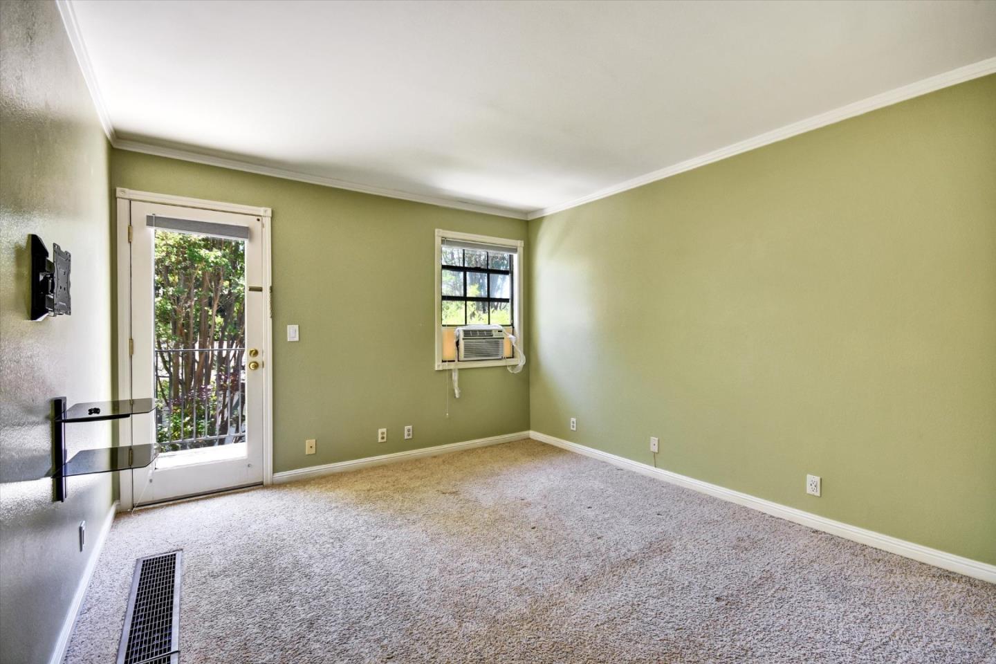 Detail Gallery Image 22 of 34 For 175 Evandale Ave #2,  Mountain View,  CA 94043 - 2 Beds | 2/1 Baths