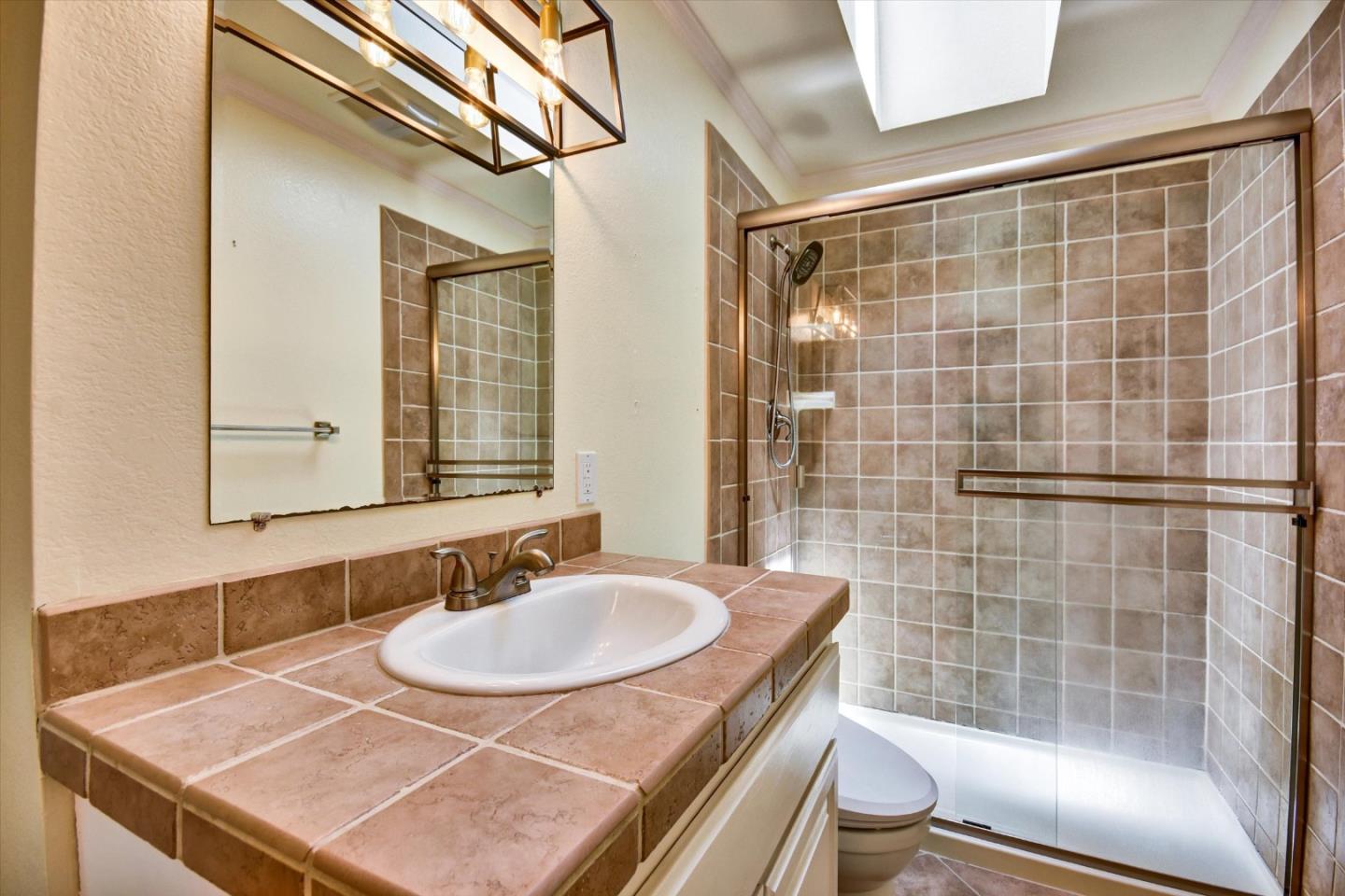 Detail Gallery Image 26 of 34 For 175 Evandale Ave #2,  Mountain View,  CA 94043 - 2 Beds | 2/1 Baths