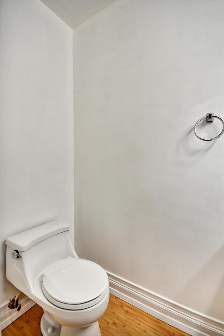Detail Gallery Image 28 of 34 For 175 Evandale Ave #2,  Mountain View,  CA 94043 - 2 Beds | 2/1 Baths