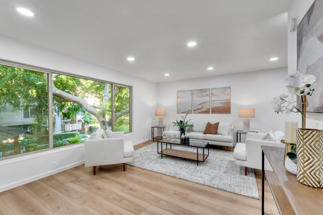 Detail Gallery Image 3 of 35 For 380 Auburn Way #21,  San Jose,  CA 95129 - 2 Beds | 1/1 Baths