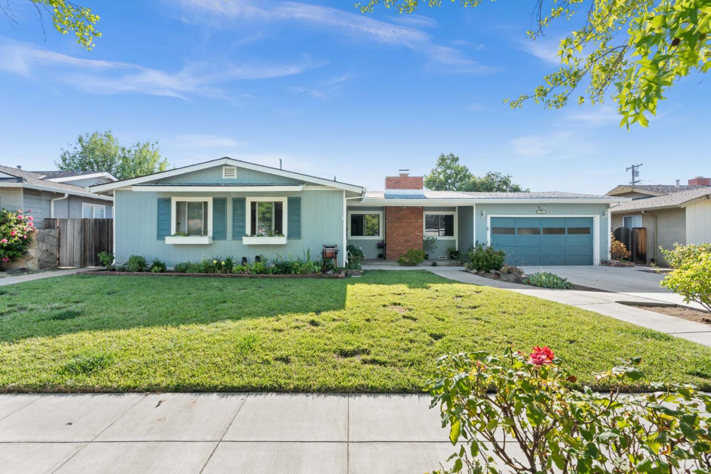 1607 CLARKSPUR LN, SAN JOSE, CA 95129  Photo 2