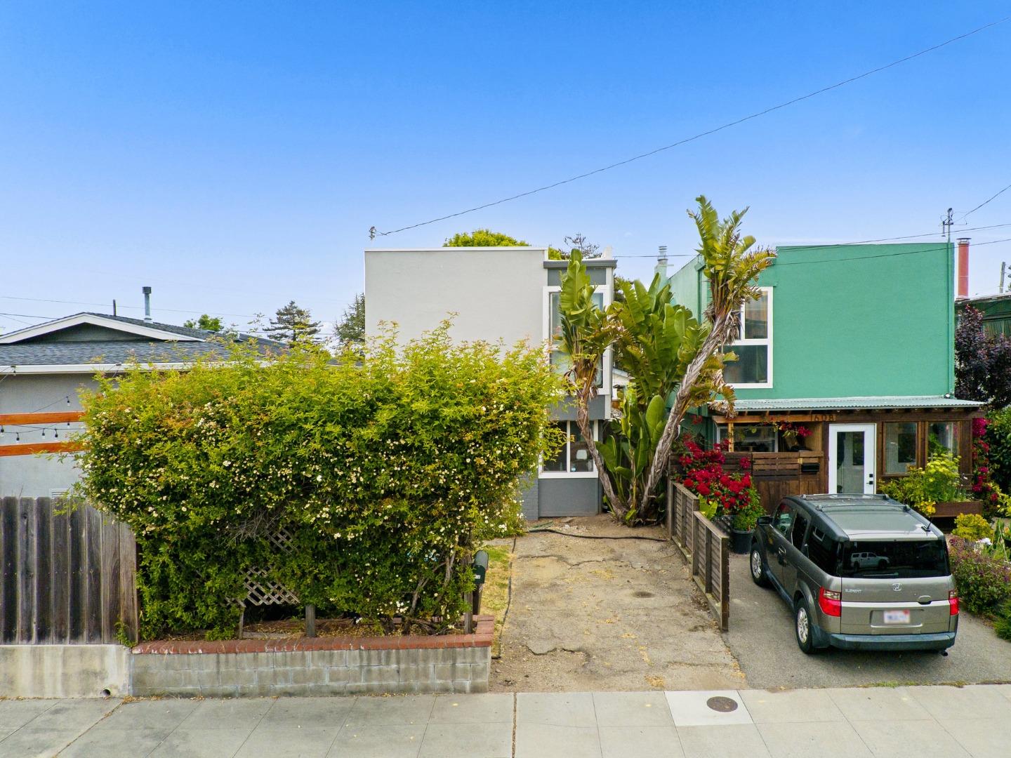 Detail Gallery Image 6 of 10 For 610 Bethany Curv, Santa Cruz,  CA 95060 - 2 Beds | 1 Baths
