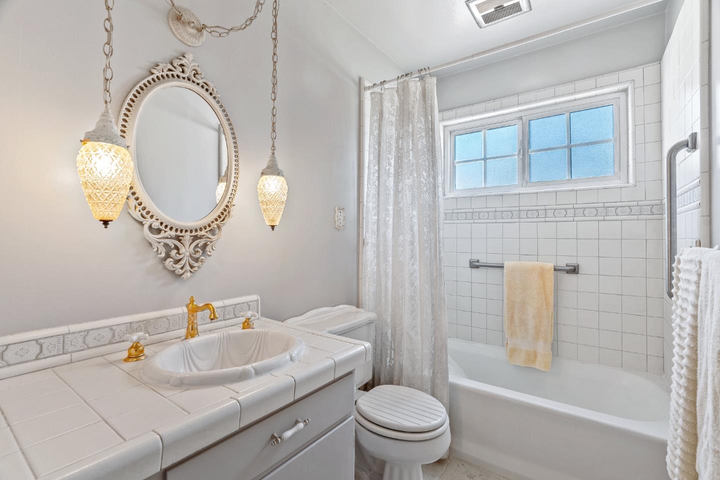 Detail Gallery Image 12 of 22 For 3560 Sevilla Dr, Soquel,  CA 95073 - 3 Beds | 2 Baths