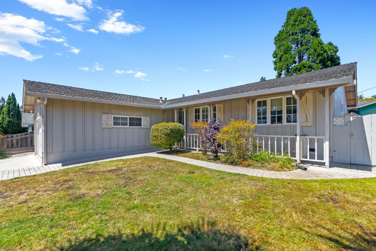 Detail Gallery Image 2 of 22 For 3560 Sevilla Dr, Soquel,  CA 95073 - 3 Beds | 2 Baths
