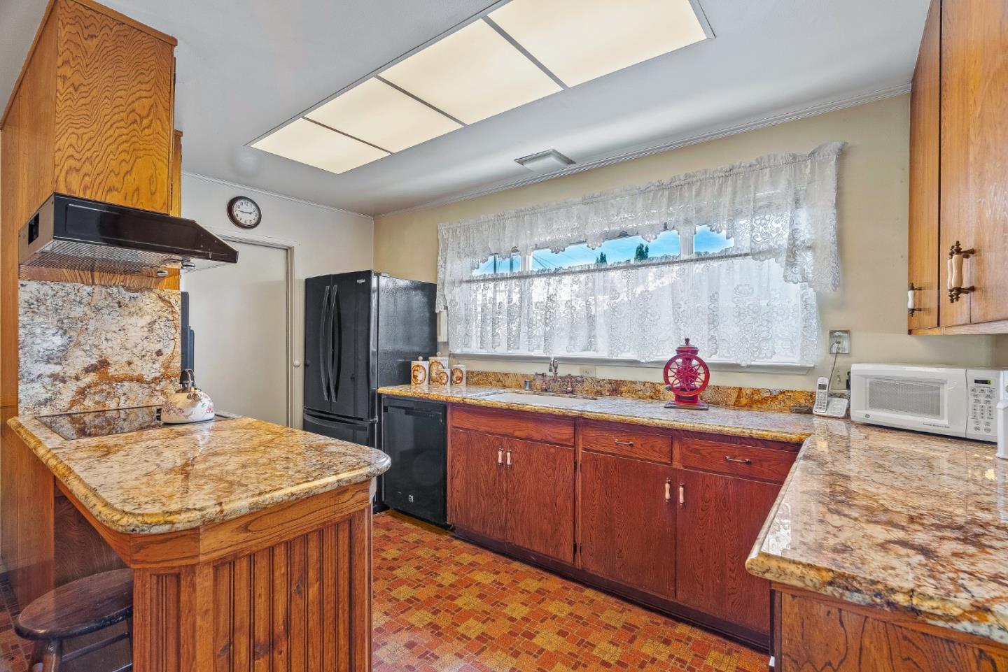 Detail Gallery Image 6 of 22 For 3560 Sevilla Dr, Soquel,  CA 95073 - 3 Beds | 2 Baths