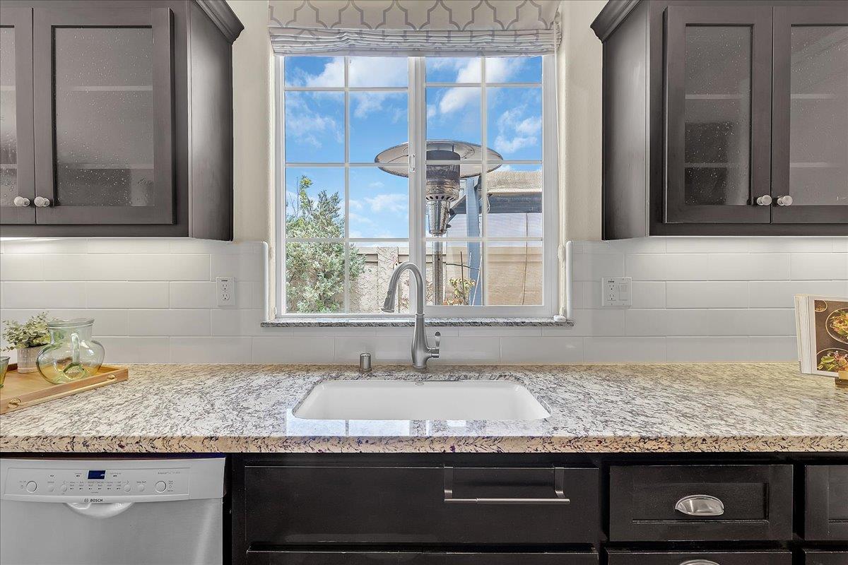 Detail Gallery Image 14 of 50 For 18623 Mcclellan Cir, East Garrison,  CA 93933 - 4 Beds | 3/1 Baths