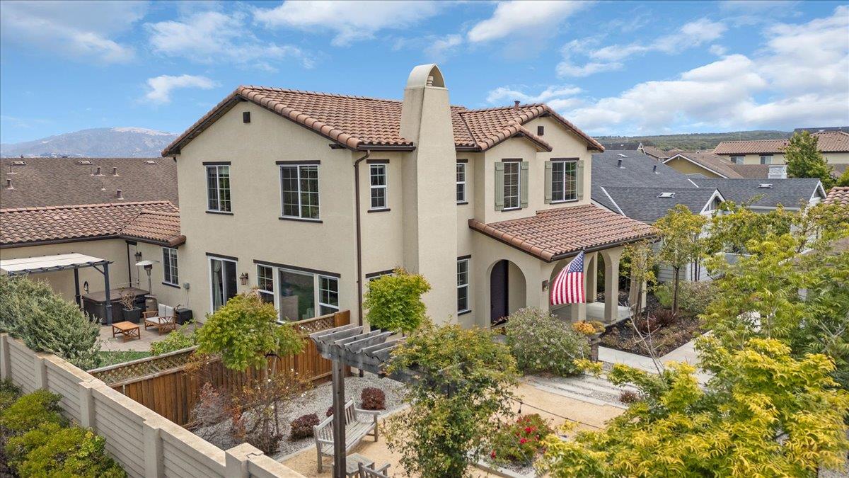 Detail Gallery Image 3 of 50 For 18623 Mcclellan Cir, East Garrison,  CA 93933 - 4 Beds | 3/1 Baths