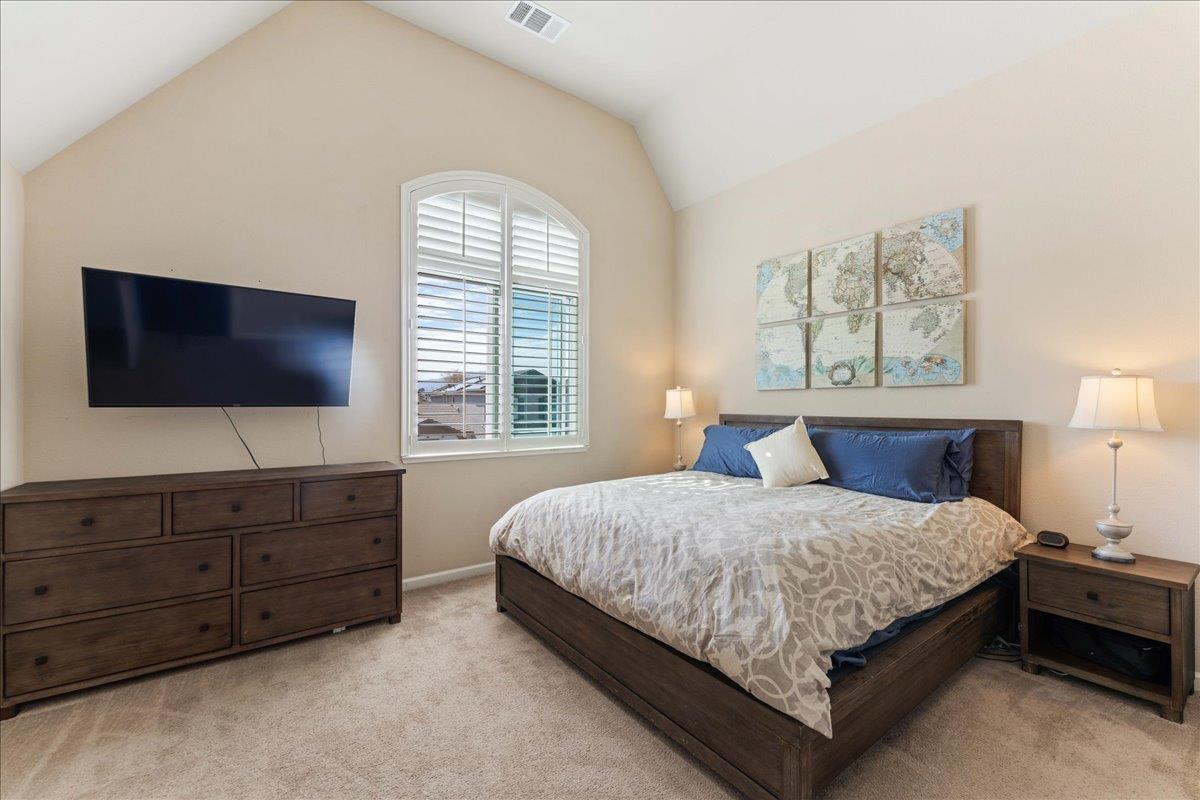 Detail Gallery Image 16 of 36 For 1600 Panorama Dr, Hollister,  CA 95023 - 4 Beds | 2/1 Baths