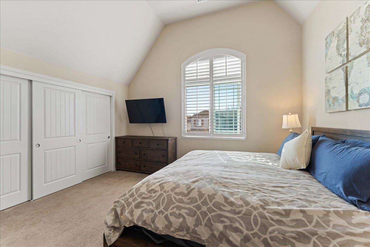 Detail Gallery Image 17 of 36 For 1600 Panorama Dr, Hollister,  CA 95023 - 4 Beds | 2/1 Baths