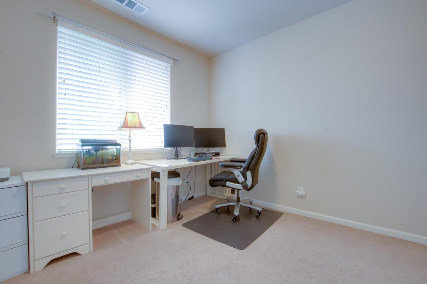 Detail Gallery Image 20 of 36 For 1600 Panorama Dr, Hollister,  CA 95023 - 4 Beds | 2/1 Baths