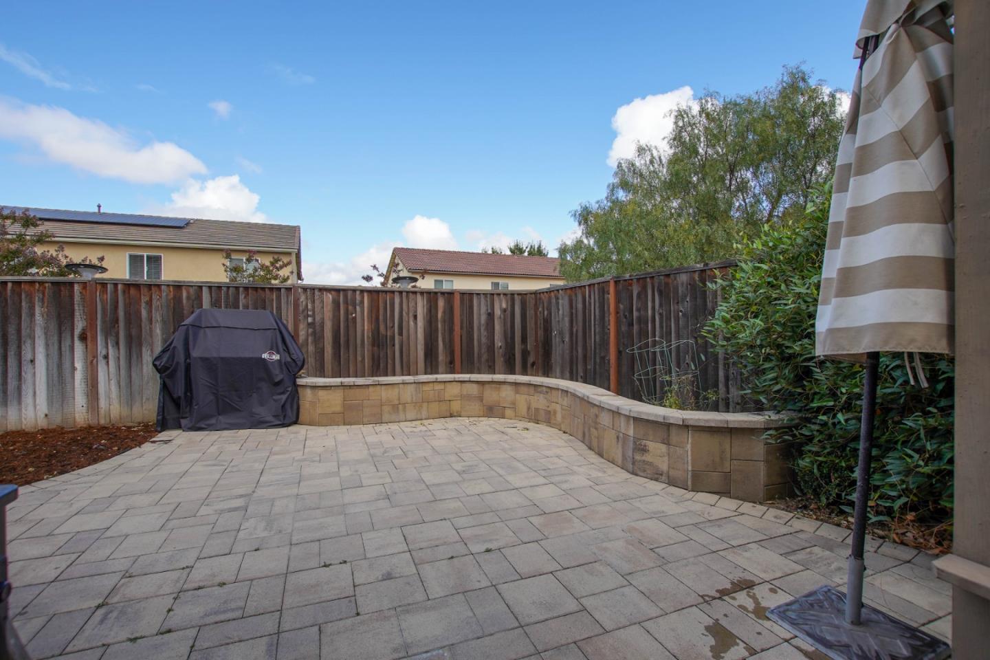 Detail Gallery Image 26 of 36 For 1600 Panorama Dr, Hollister,  CA 95023 - 4 Beds | 2/1 Baths